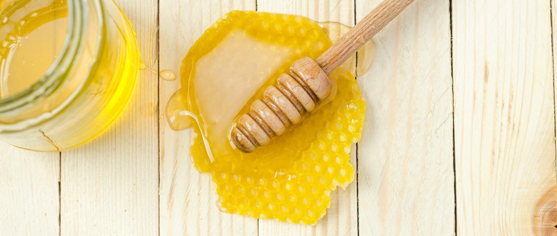 10 Best Vegan Honey Substitutes and Why We Love Them